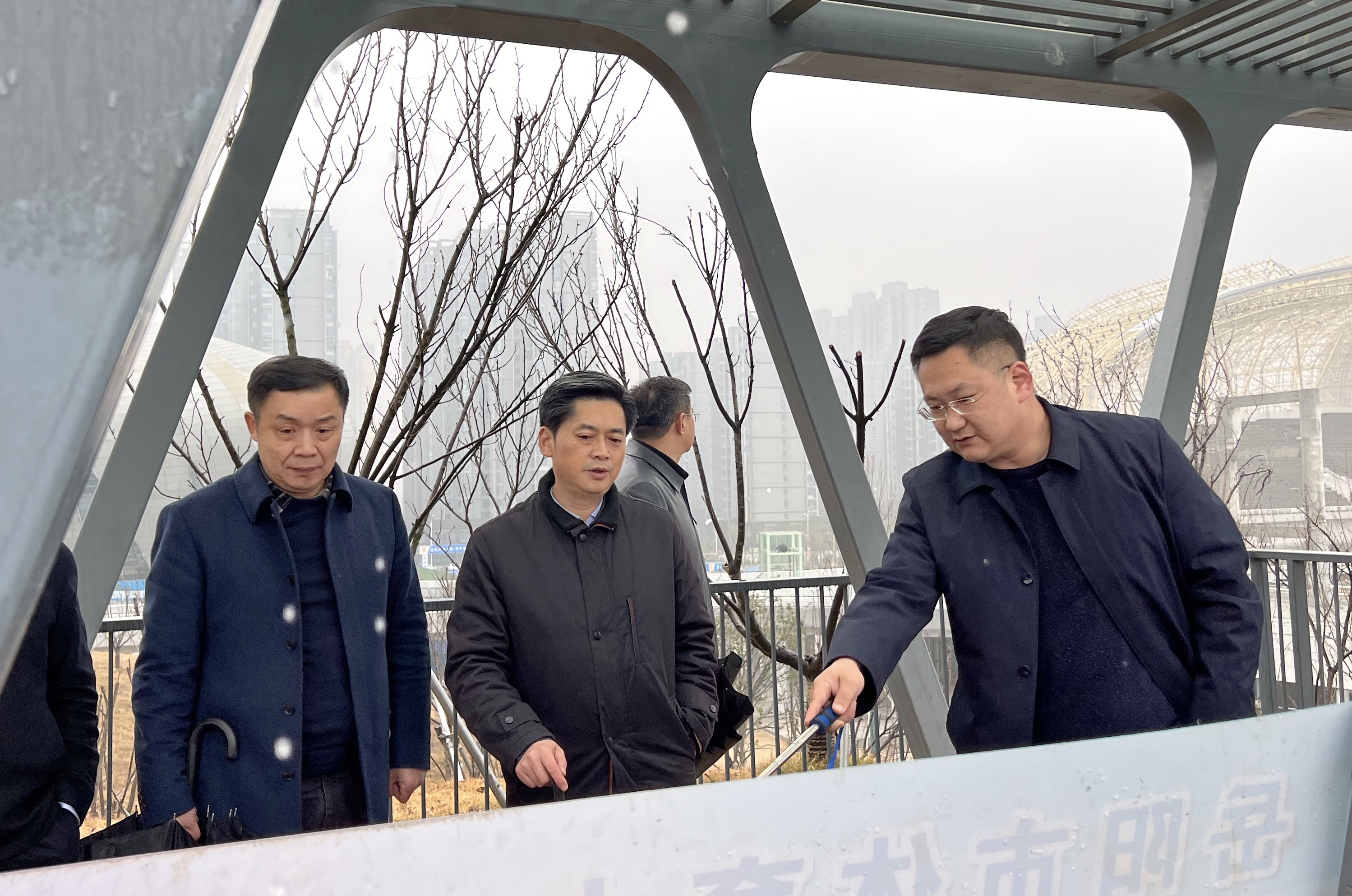 1月24日下午，趙岳平率隊調(diào)研省運會場館建設(shè)工作.jpg